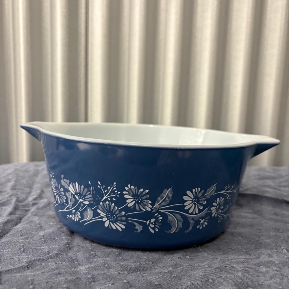 PYREX Casserole Dish in Colonial Mist.